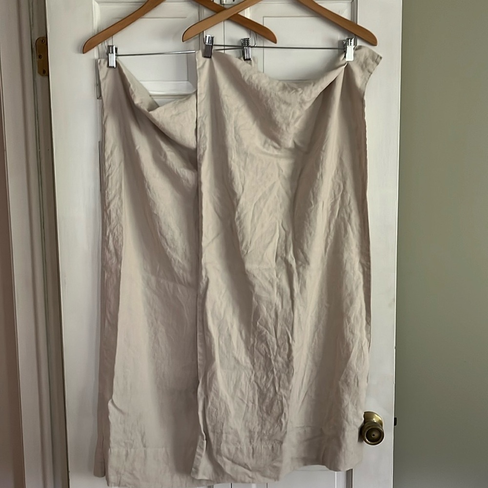 Quince linen king pillowcases (2) sand color new